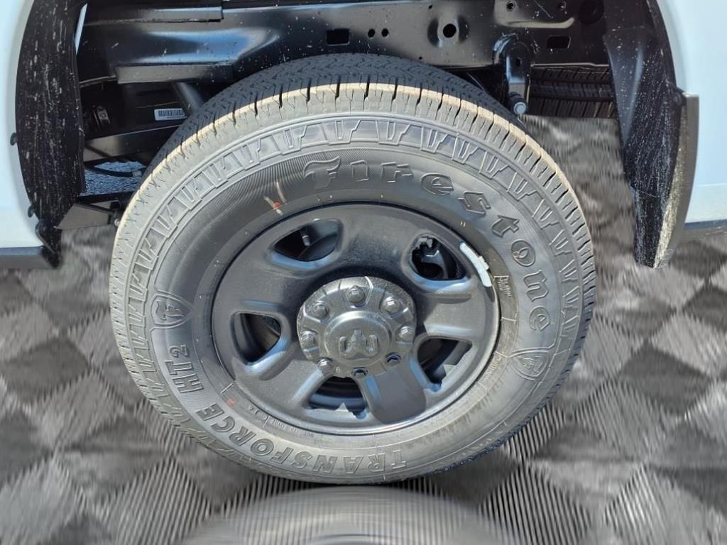2025 Ram 2500 Tradesman photo 17