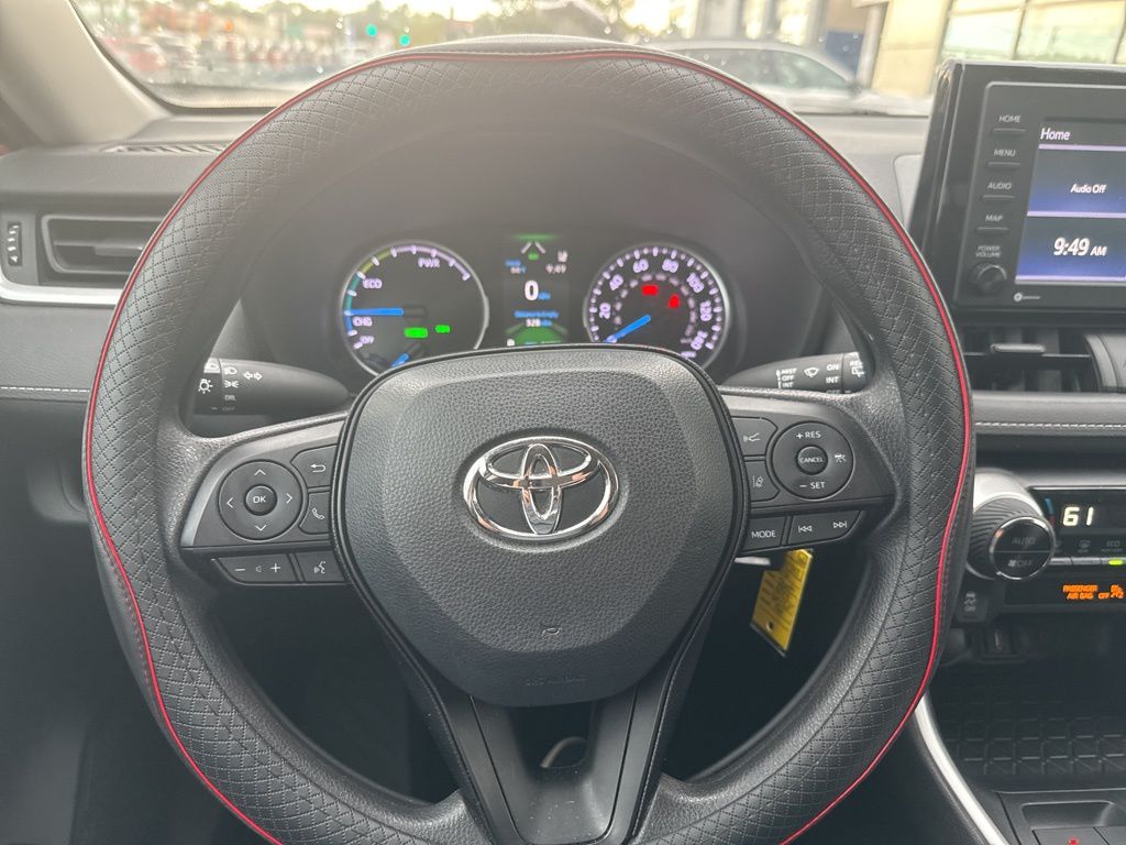2020 Toyota RAV4 Hybrid LE photo 20