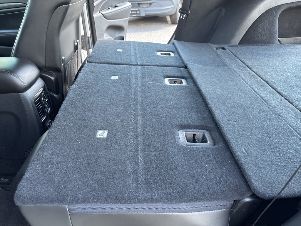 2019 Jeep Grand Cherokee Altitude photo 14