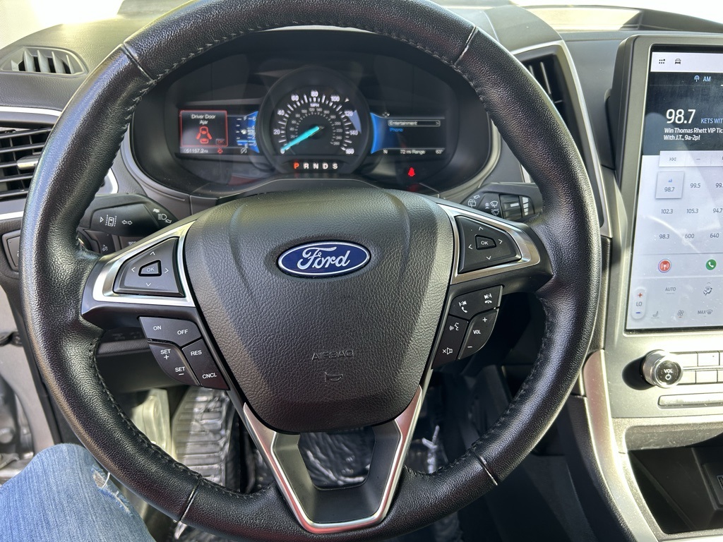 2023 Ford Edge SEL photo 12