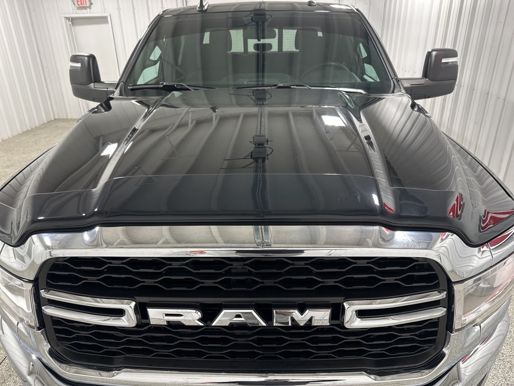 2024 Ram 2500 Tradesman photo 4