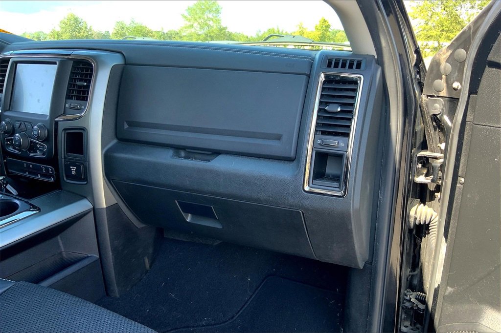 2015 Ram 1500 Sport photo 14