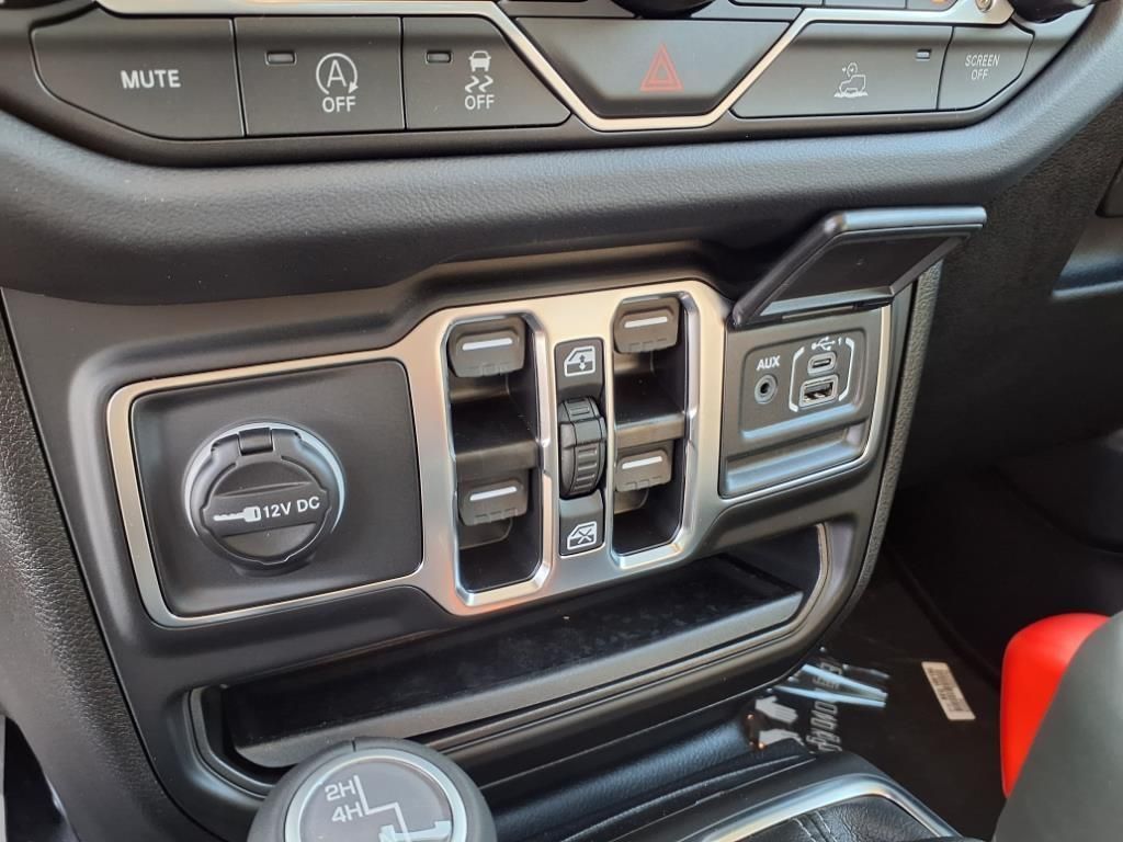 2025 Jeep Gladiator Sport photo 7
