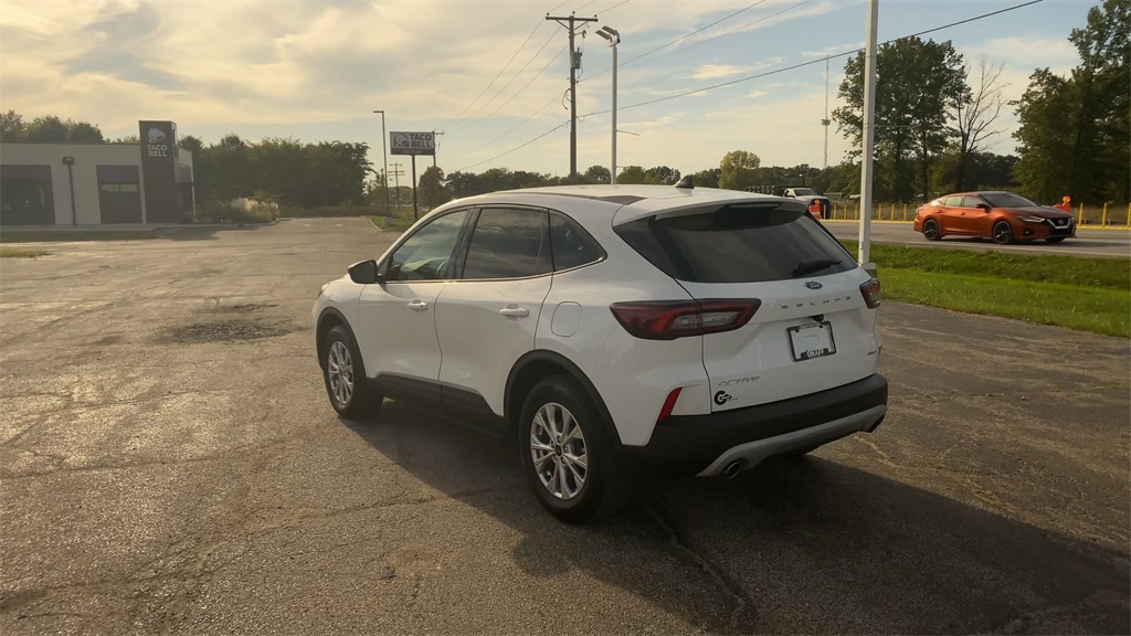 2025 Ford Escape Active photo 4