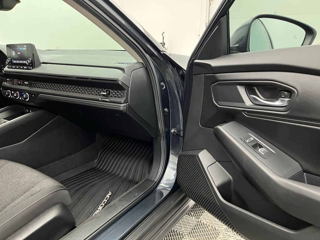2024 Honda Accord EX photo 19