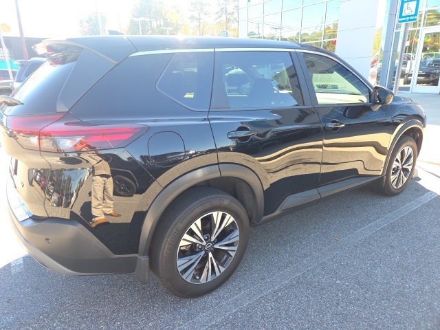 2023 Nissan Rogue SV photo 2