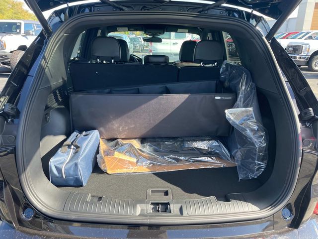 2024 Ford Escape Hybrid ST-Line Elite photo 4