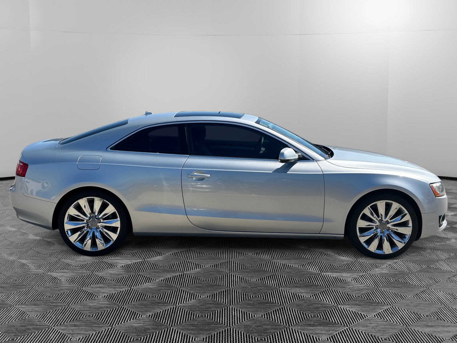2011 Audi A5 2.0T Premium photo 6