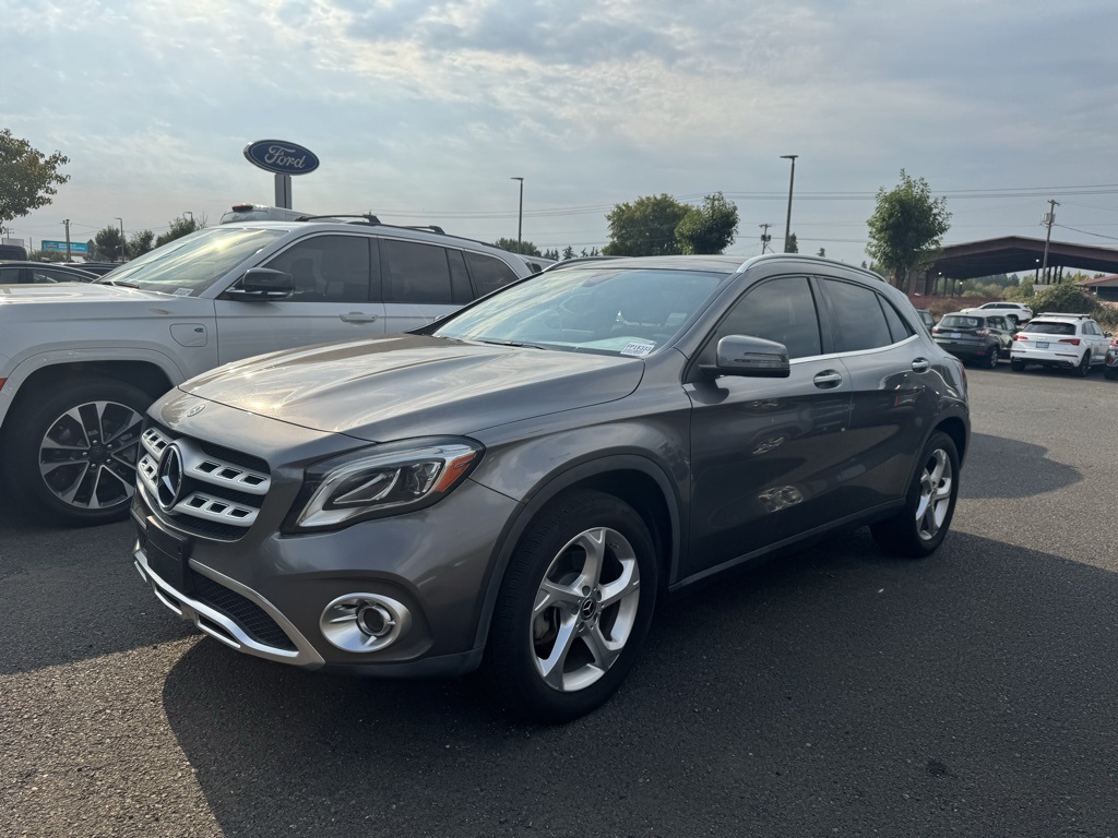 2020 Mercedes Benz GLA 250 photo 2