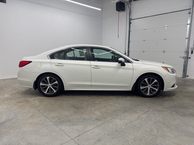 2015 Subaru Legacy Limited photo 3