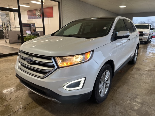 2015 Ford Edge SEL photo 2