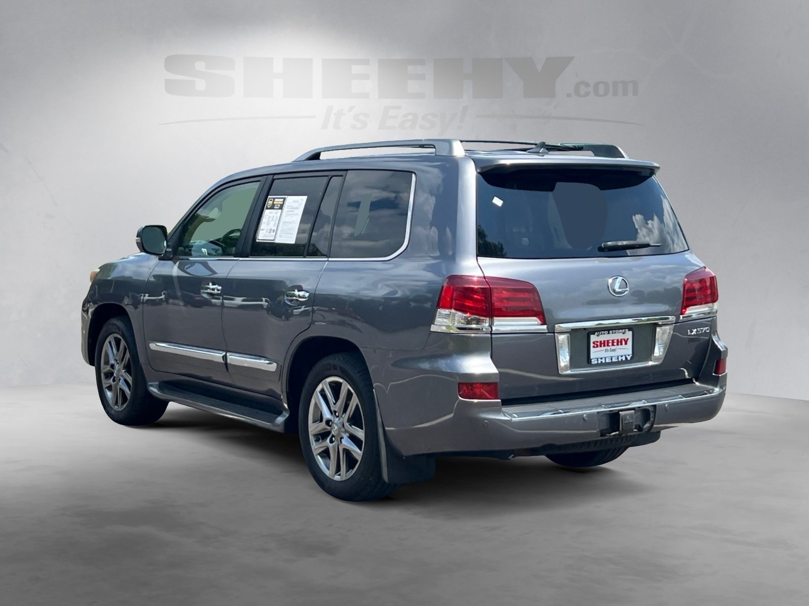 2014 Lexus LX 570 photo 4