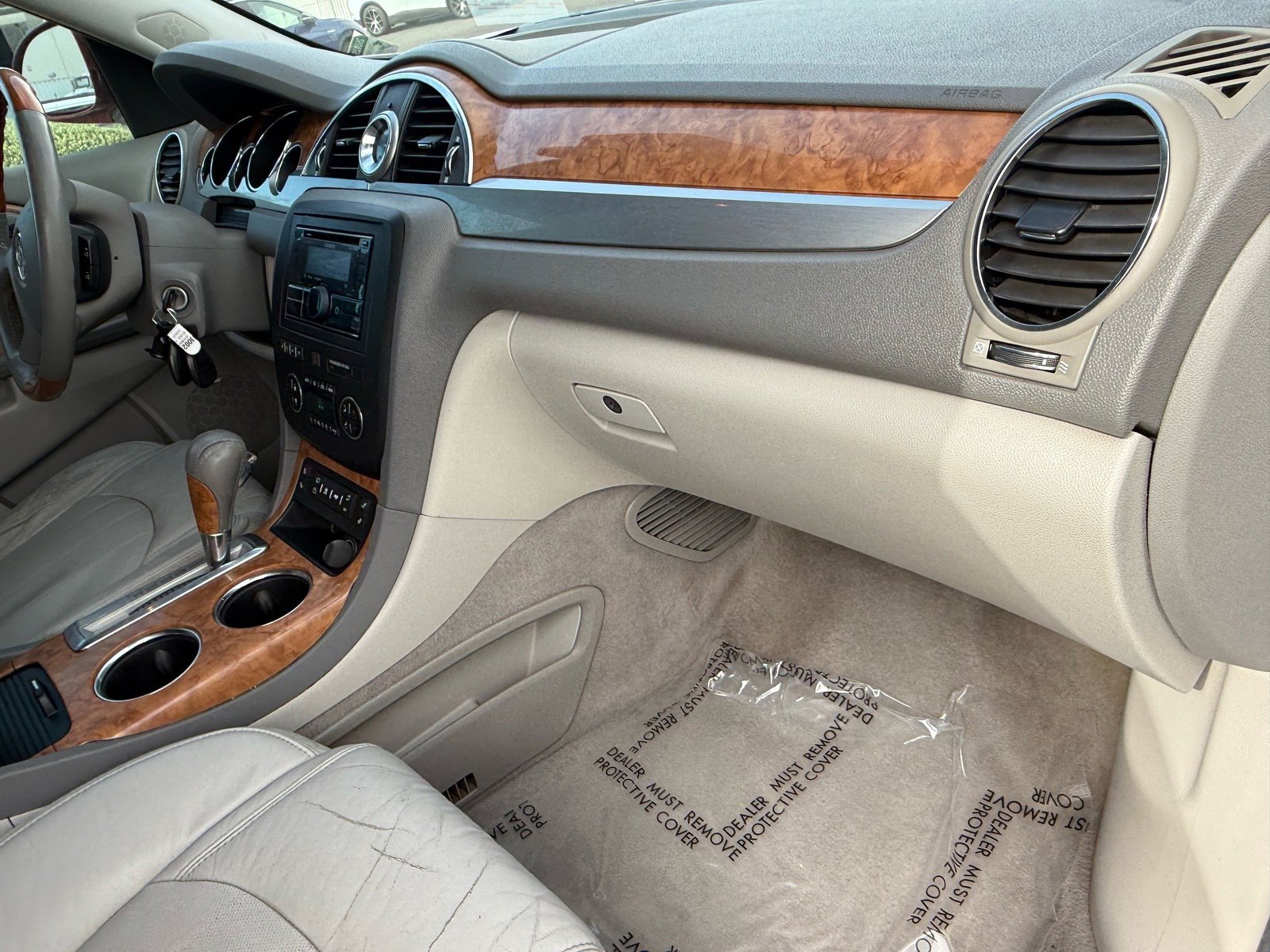 2010 Buick Enclave CXL photo 7