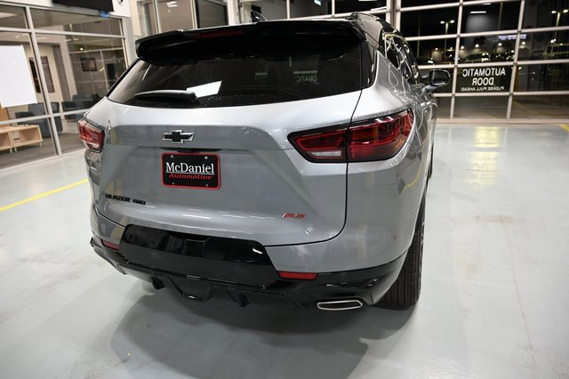 2026 Chevrolet Blazer RS photo 2