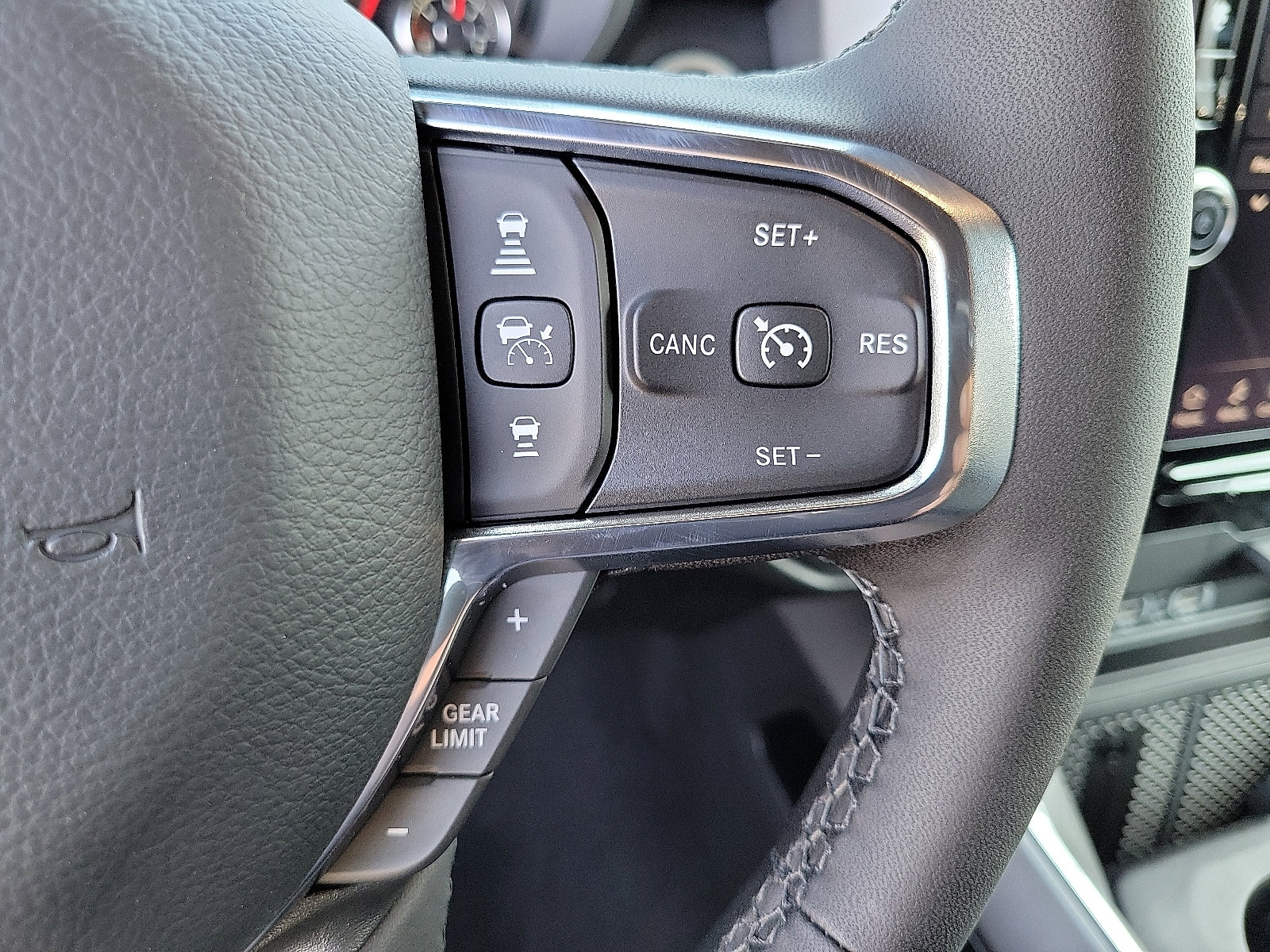 2025 Ram 1500 Laramie photo 6