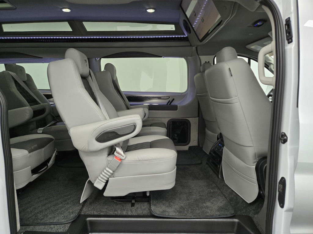 2024 Ford Transit Van photo 34