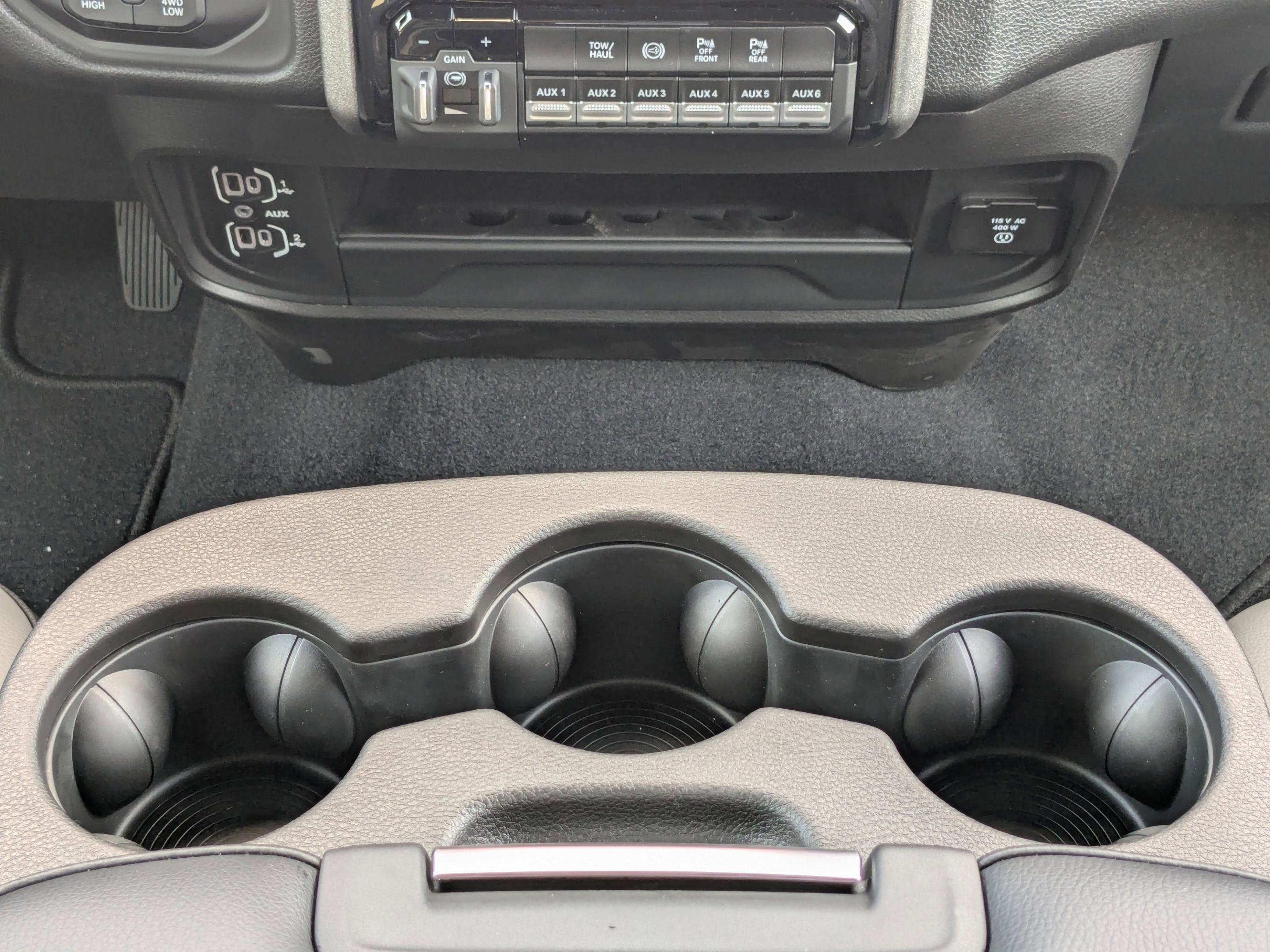 2025 Ram 3500 Tradesman photo 18