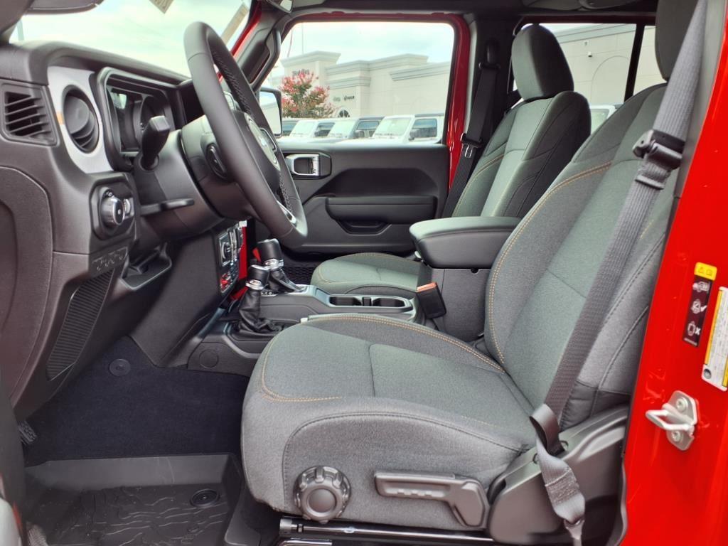 2025 Jeep Wrangler Willys photo 3