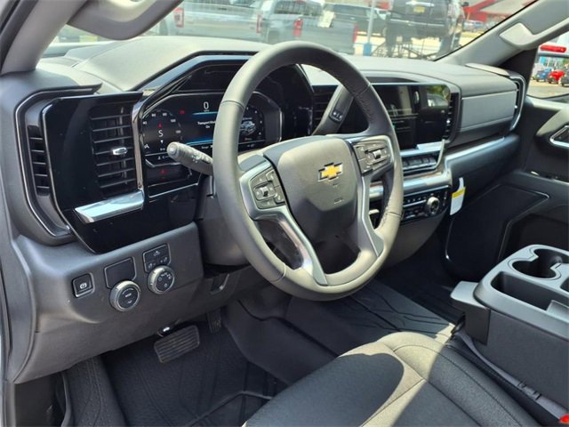 2025 Chevrolet Silverado 1500 LT photo 11