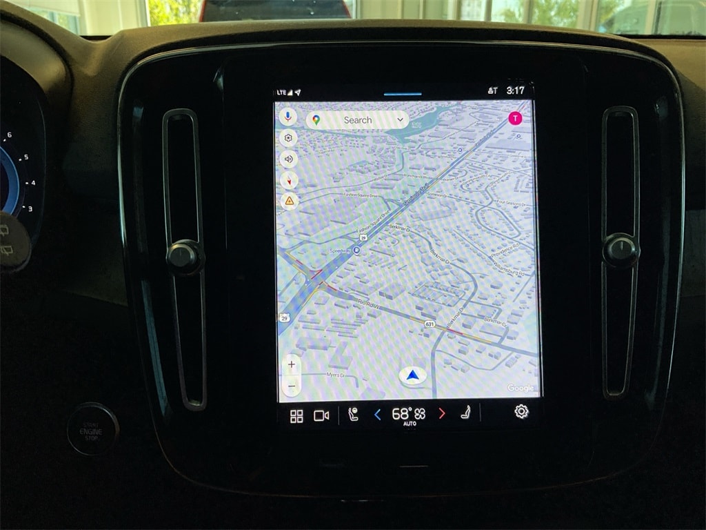2023 Volvo XC40 AWD Ultimate photo 23