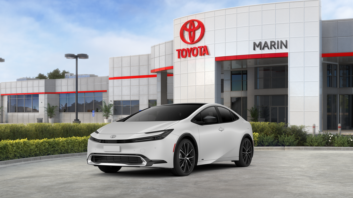 2026 Toyota Prius Limited's photo