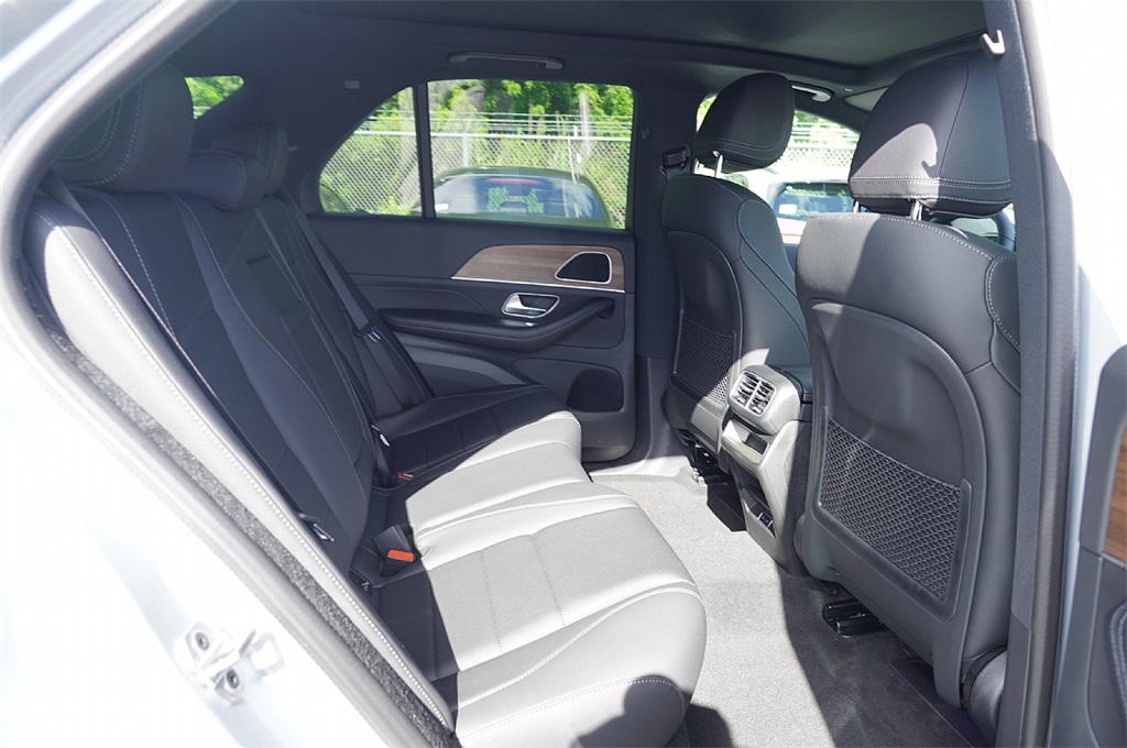 2026 Mercedes Benz GLE 350 photo 13