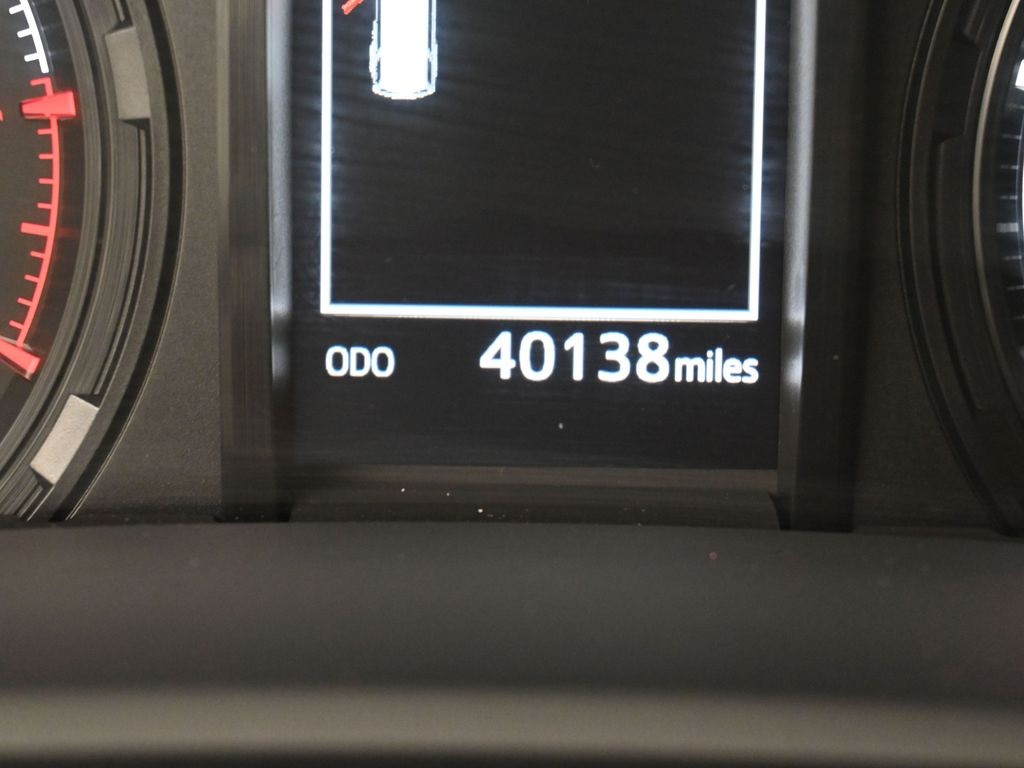 2022 Toyota 4Runner SR5 Trail photo 17