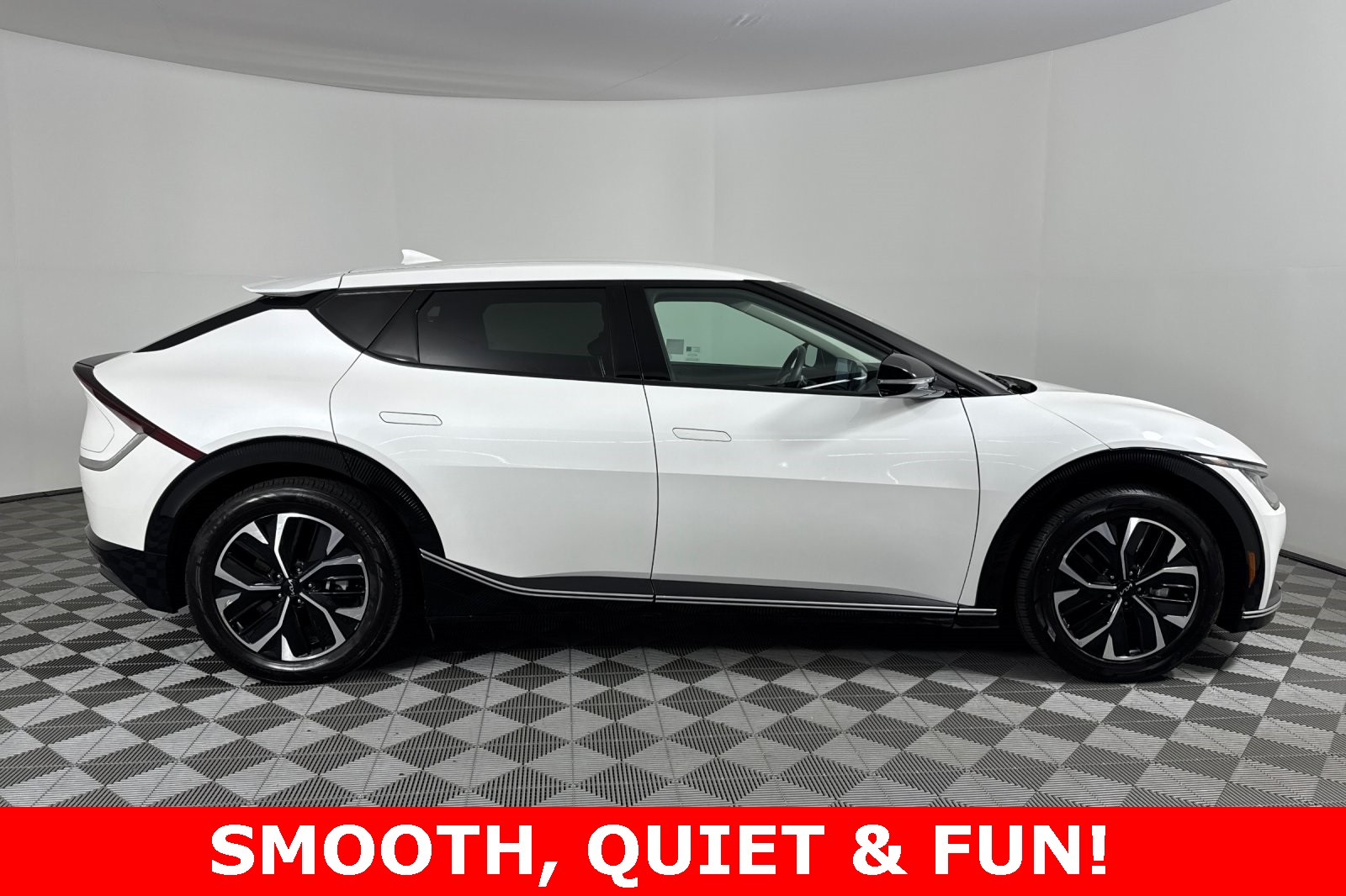 2024 Kia EV6 Wind photo 3