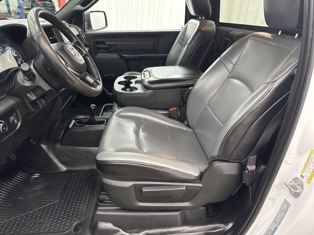 2021 Ram 2500 Tradesman photo 3