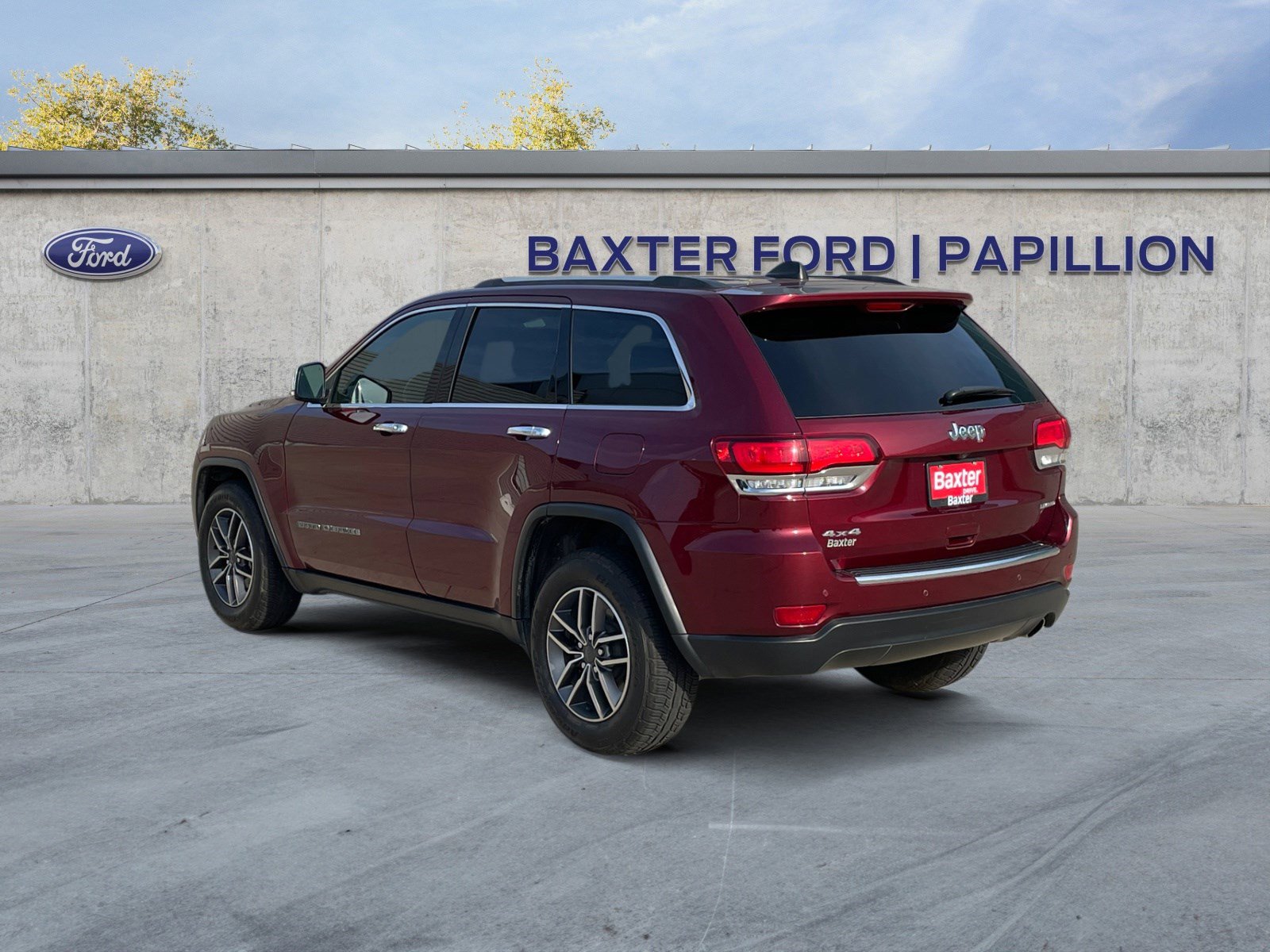 2020 Jeep Grand Cherokee Limited photo 2