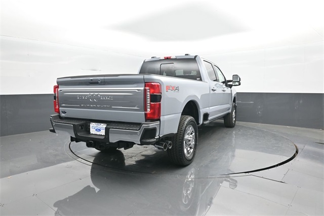 2025 Ford F-350 King Ranch photo 7