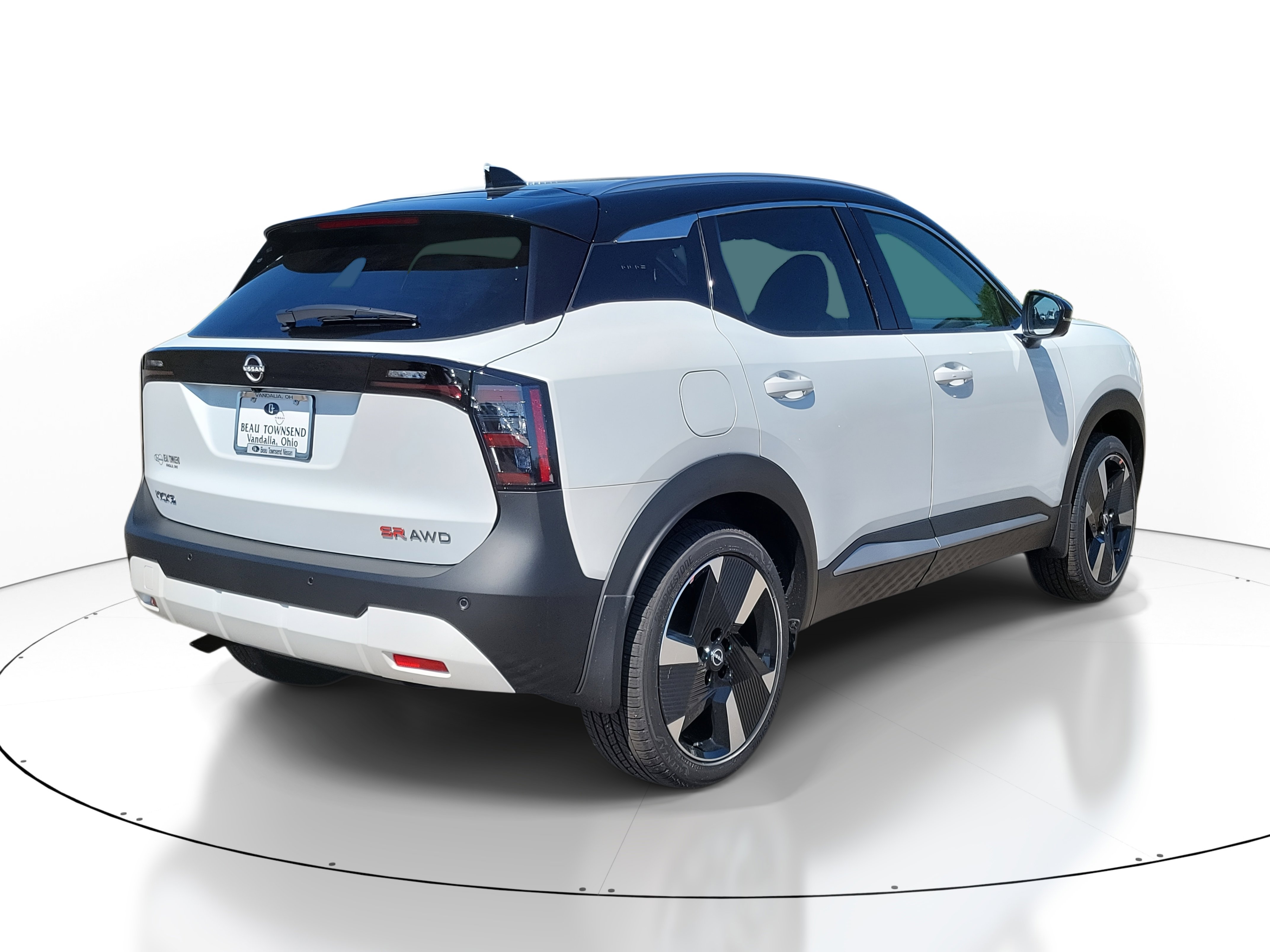 2025 Nissan Kicks SR photo 3