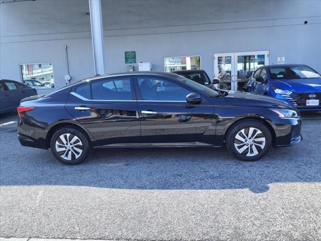 2025 Nissan Altima 2.5 S photo 4