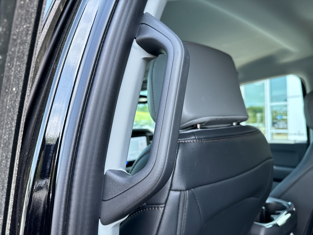2025 Ford F-150 Lariat photo 22