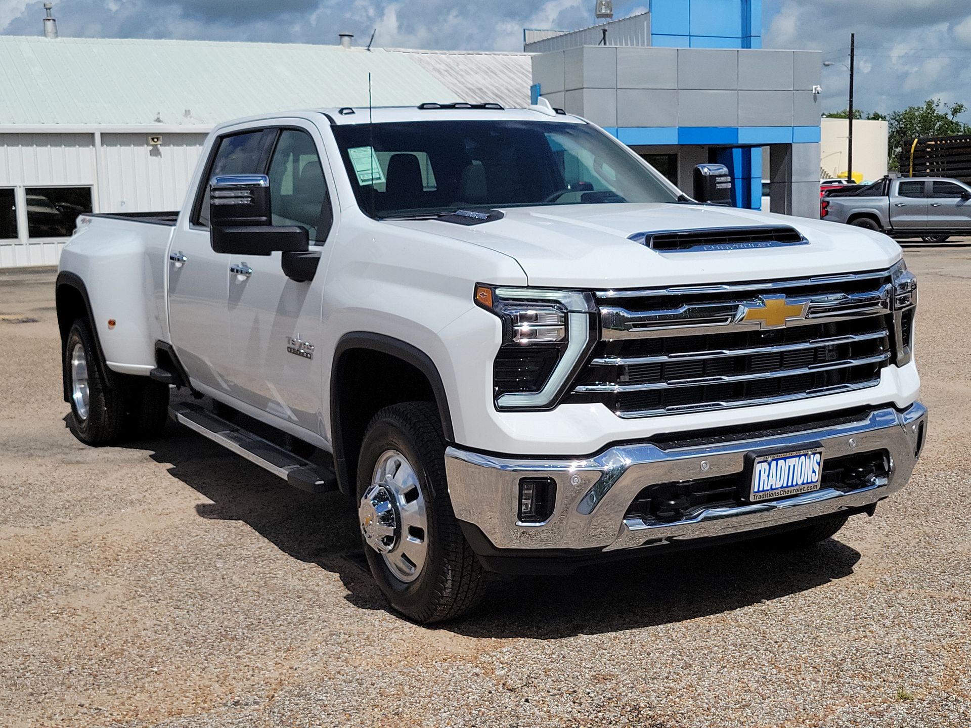 2025 Chevrolet Silverado 3500HD LTZ photo 61