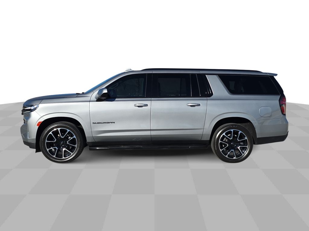 2023 Chevrolet Suburban 1500 RST photo 4