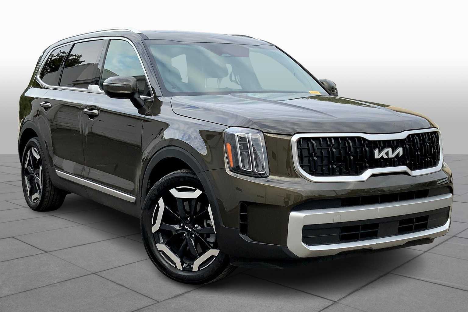 Certified 2023 Kia Telluride EX with VIN 5XYP3DGC2PG403057 for sale in Kansas City