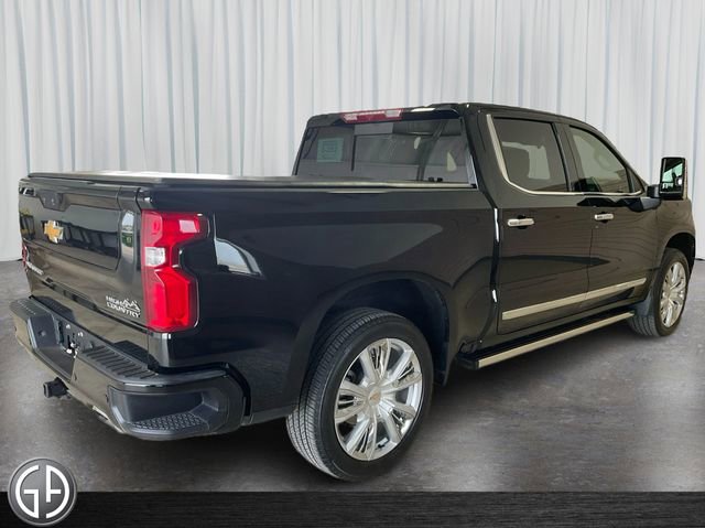 2024 Chevrolet Silverado 1500 High Country photo 4
