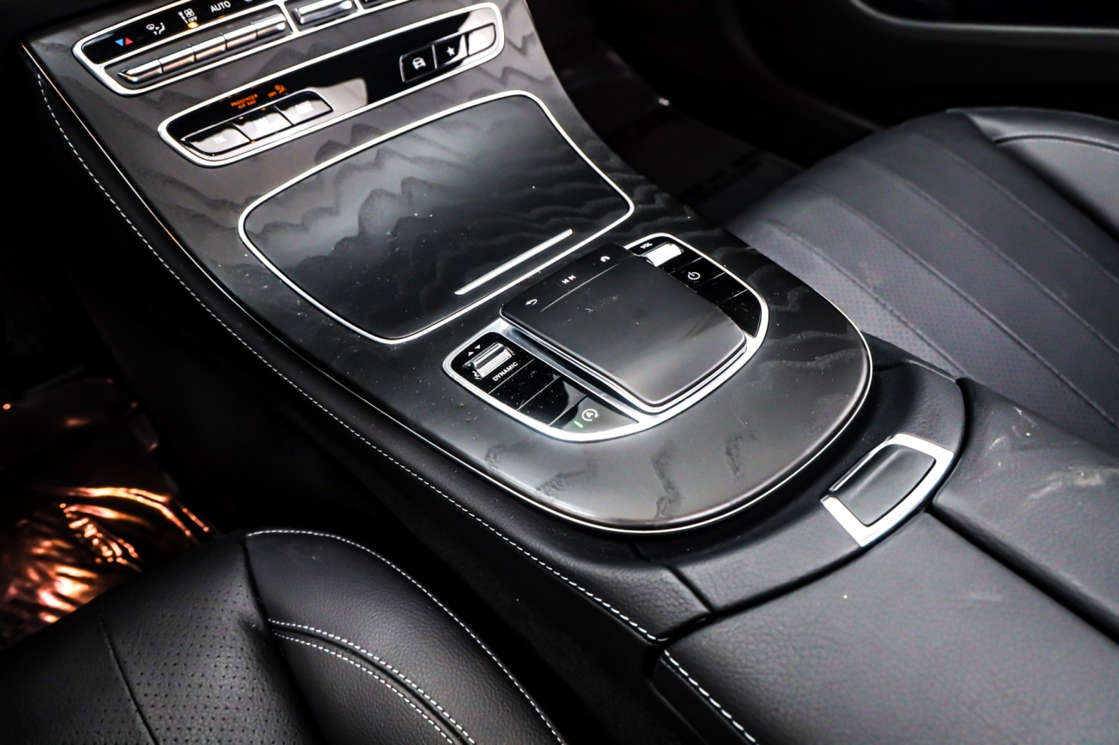 2023 Mercedes Benz E 350 Sedan photo 3