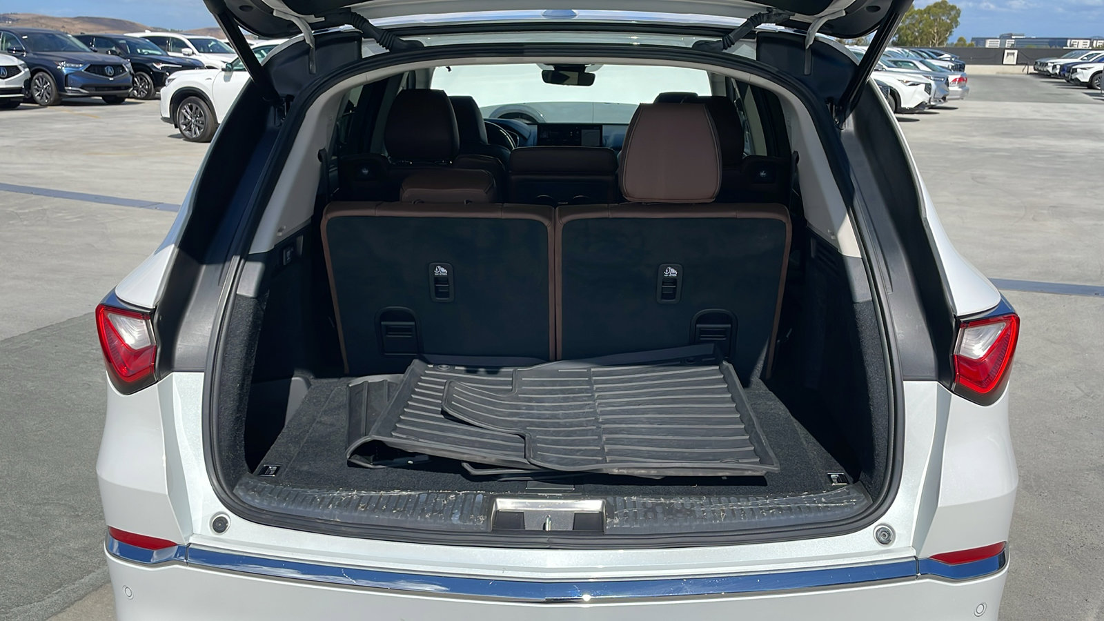 2023 Acura MDX Advance SH-AWD photo 25