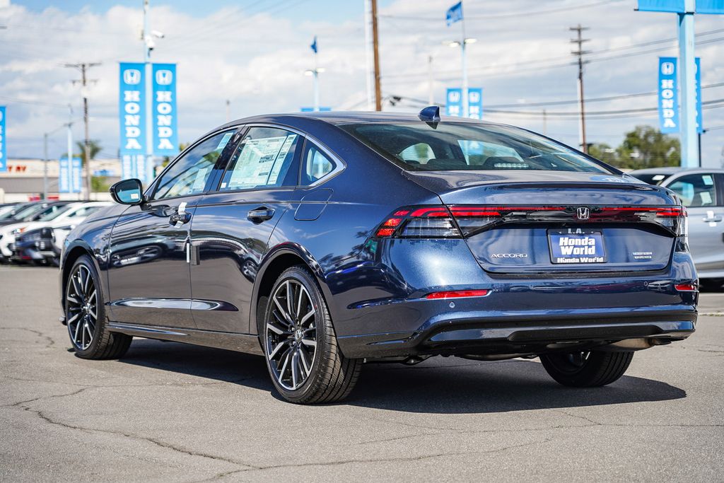2025 Honda Accord Hybrid Touring photo 2