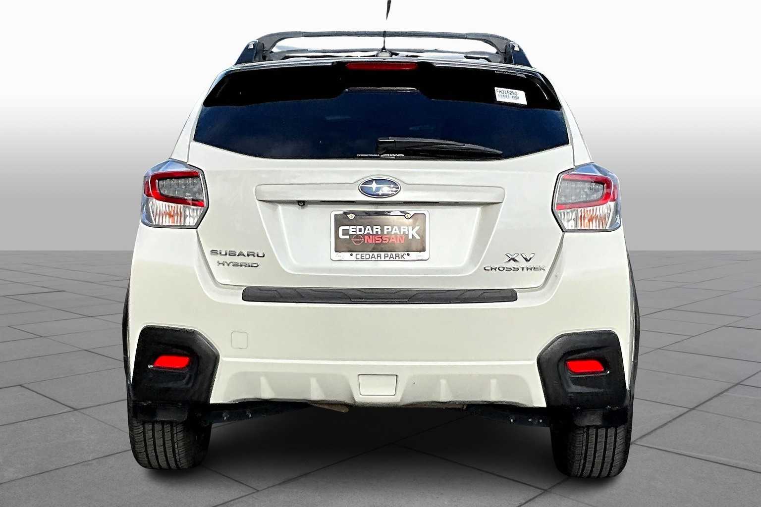 2015 Subaru Crosstrek Hybrid Touring photo 4