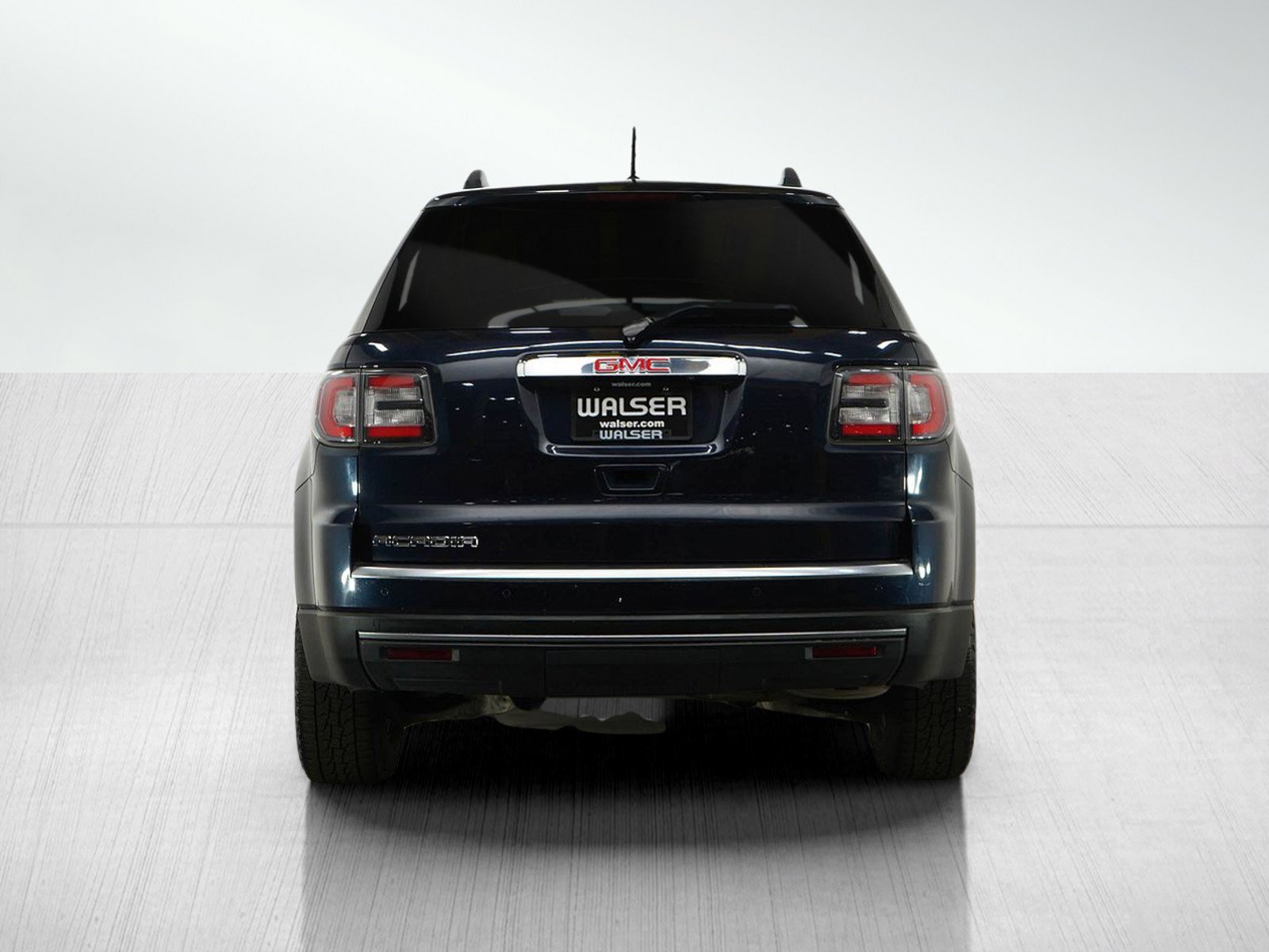 2015 Gmc Acadia SLE photo 4