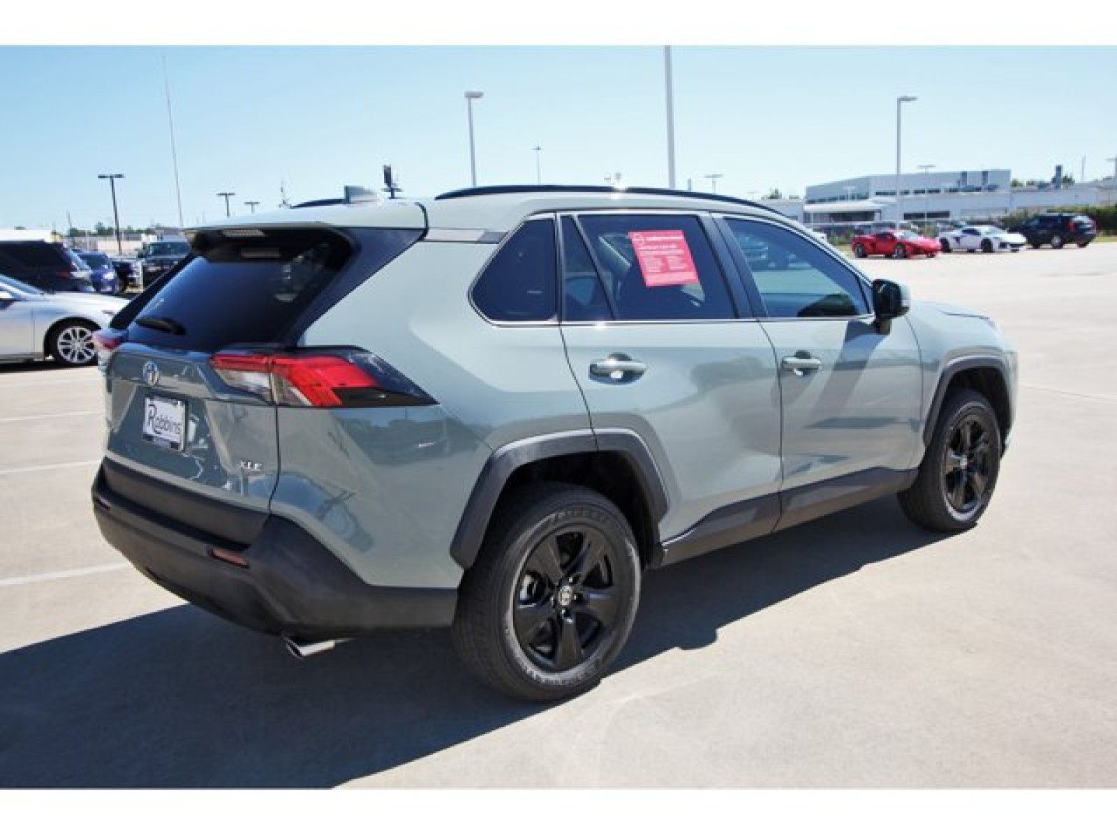 2022 Toyota RAV4 XLE Green at TX Auto Group