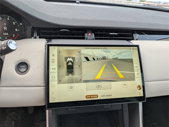 2025 Land Rover Discovery Sport S photo 11