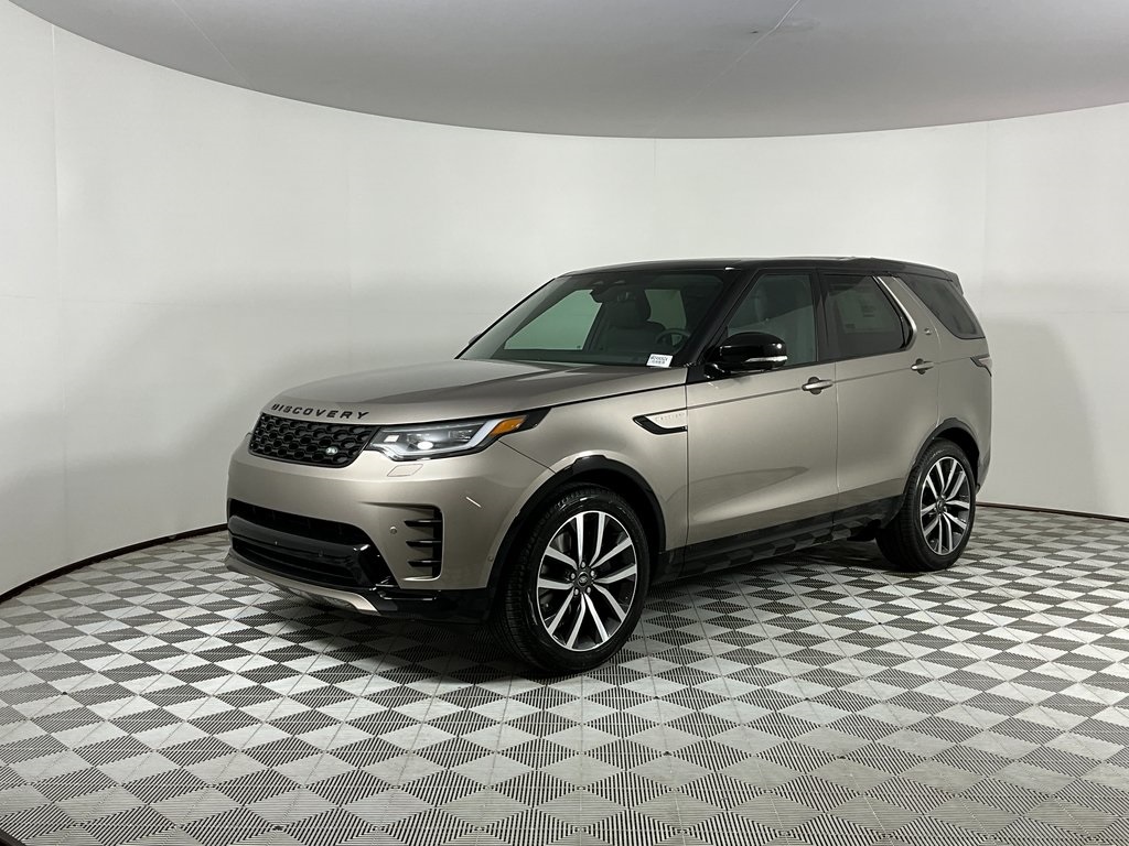 New 2024 Land Rover Discovery Dynamic SE SUV in North Miami NR2490524