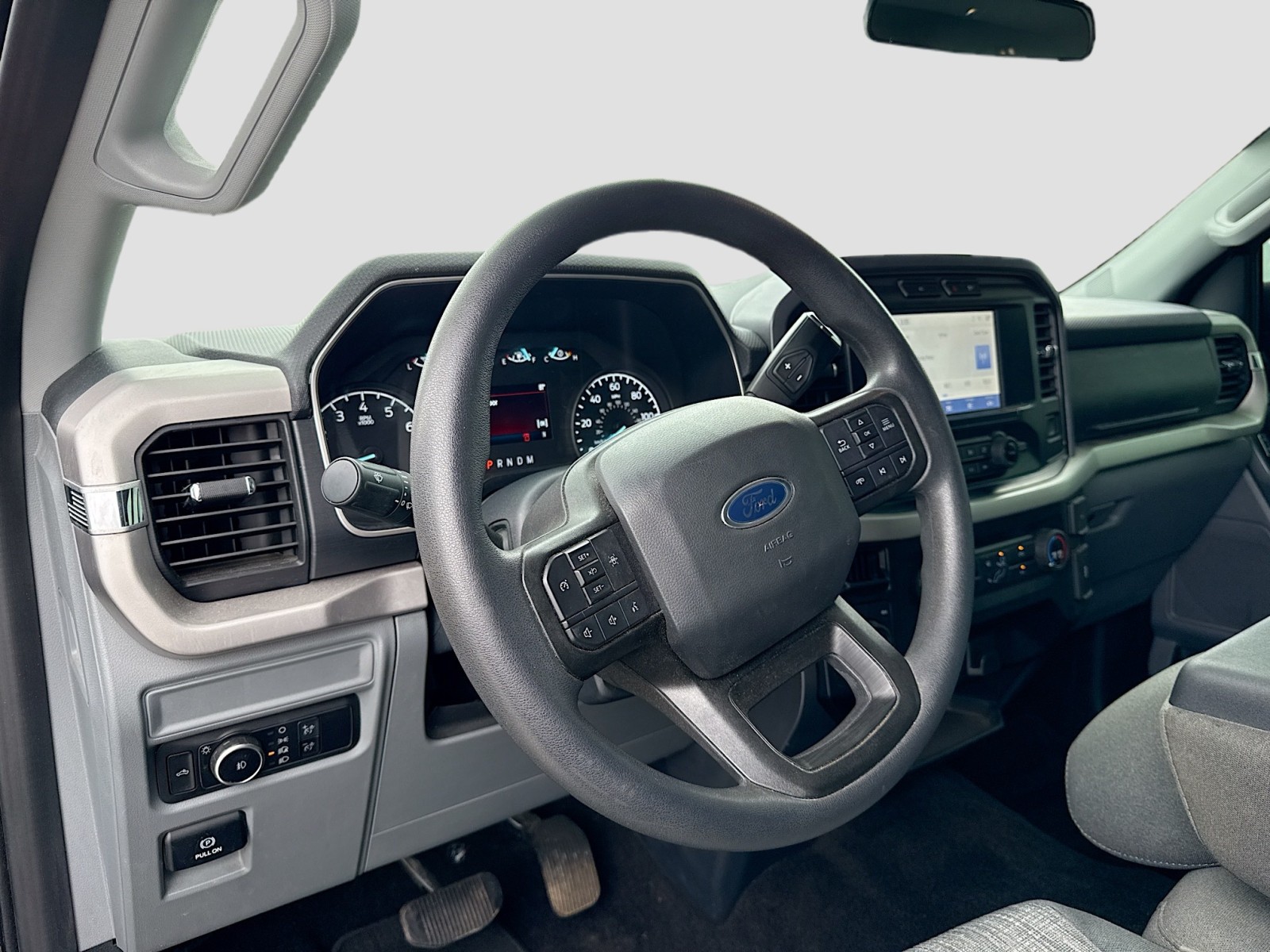 2023 Ford F-150 XLT photo 9