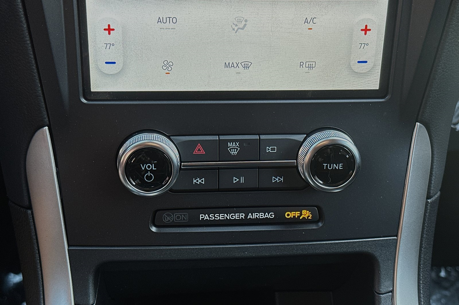 2024 Ford Edge SE photo 20