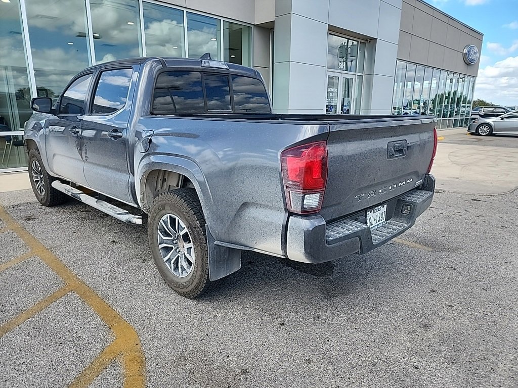 2018 Toyota Tacoma SR photo 3