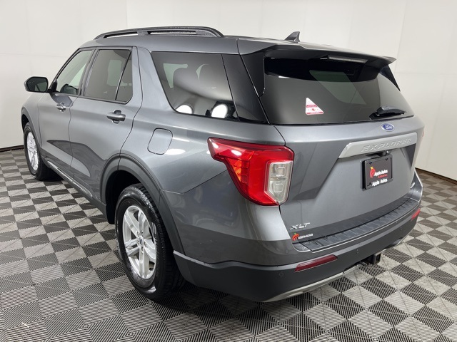 2021 Ford Explorer XLT photo 2